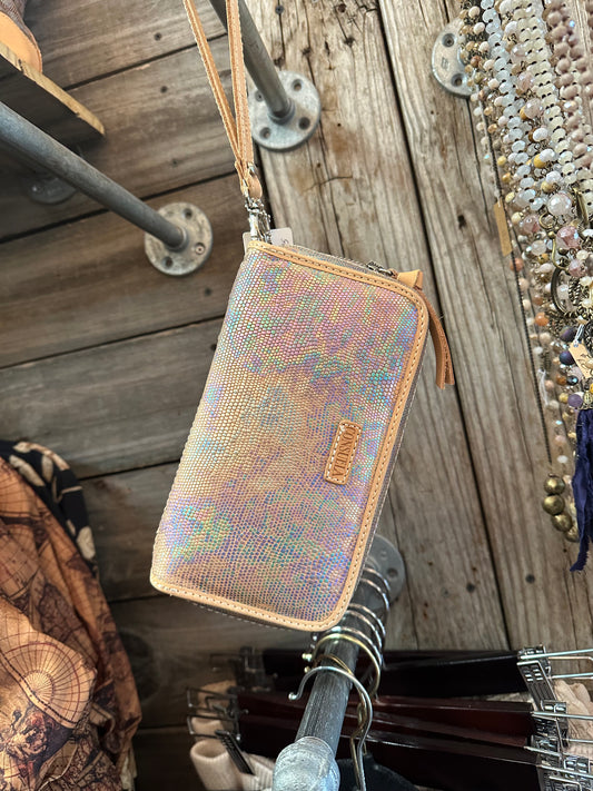Consuela Wristlet, Gloria