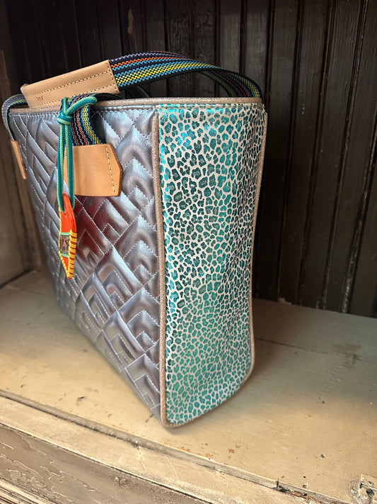 Classic Tote, Kat