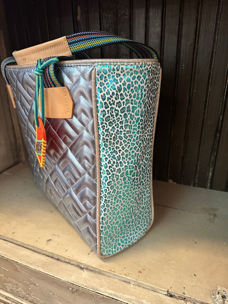 Classic Tote, Kat