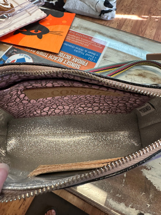 Consuela Midtown Crossbody, Karaoke