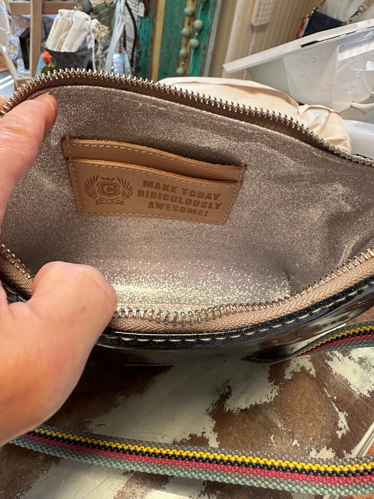 Consuela Midtown Crossbody, Karaoke