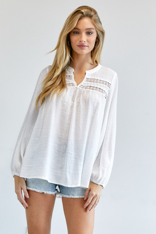 Blusa lisa con cuello en V